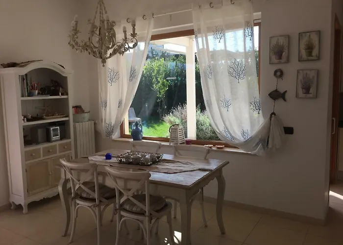 Nel Blu Dipinto Di Blu